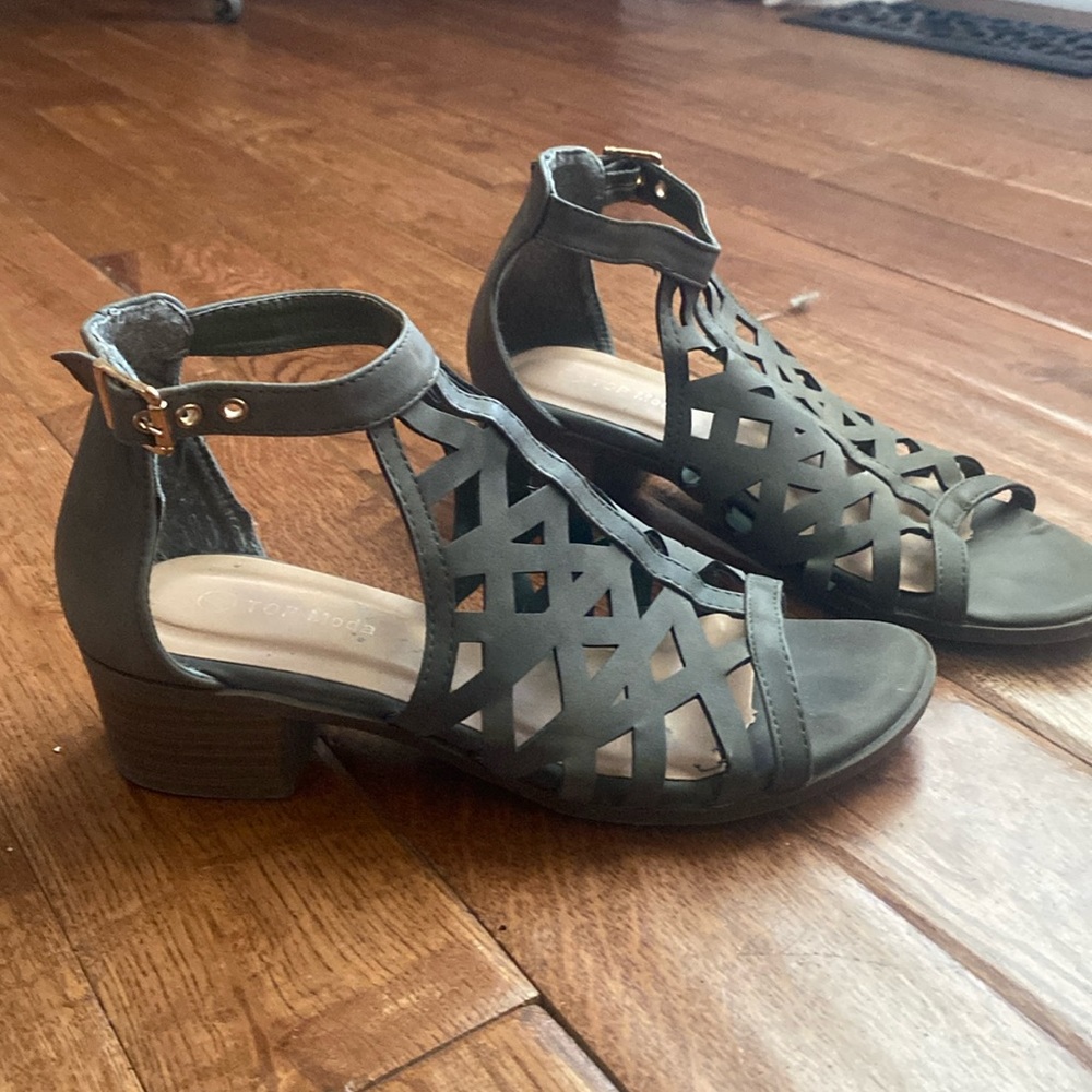 Top Moda Sage green sandals; size 6; 1” heel.